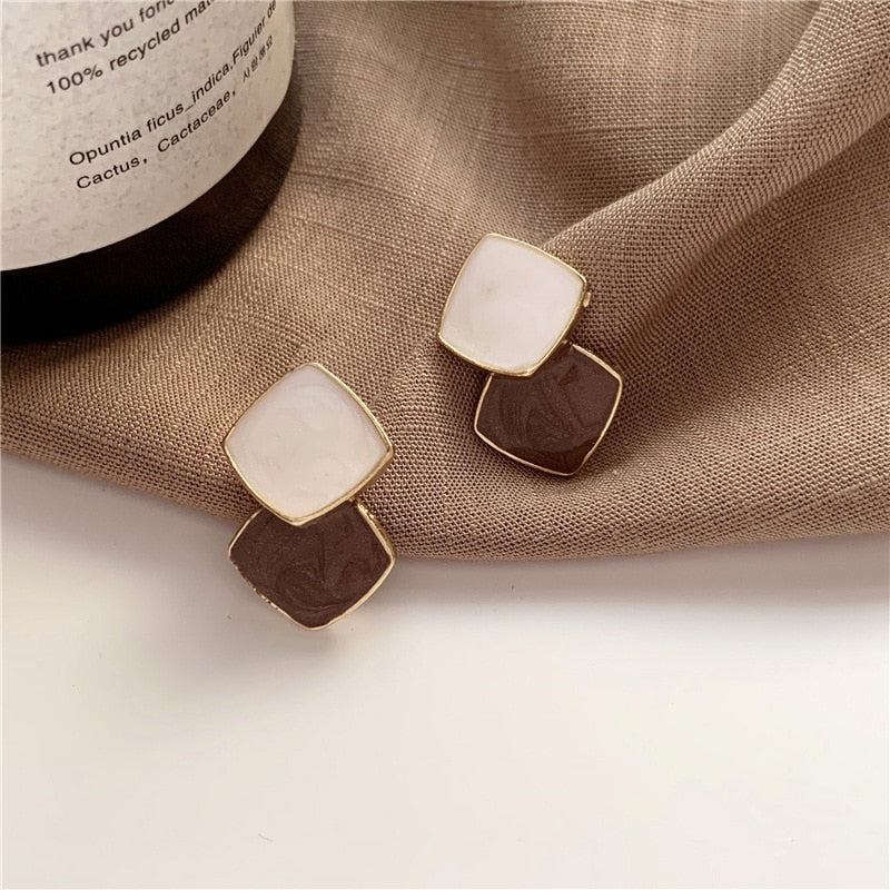 Autumn Winter New Brown Earrings Vintage Matte drop Earrings for women Metal Fashion Statement Dangle Earring 2025 Trend Jewelry
