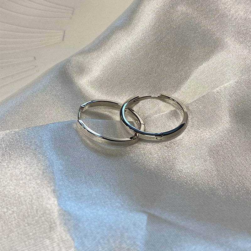 2025 Korean New Simple Temperament Circle Pearl Earrings Fashion Small Versatile Earrings  Jewelry